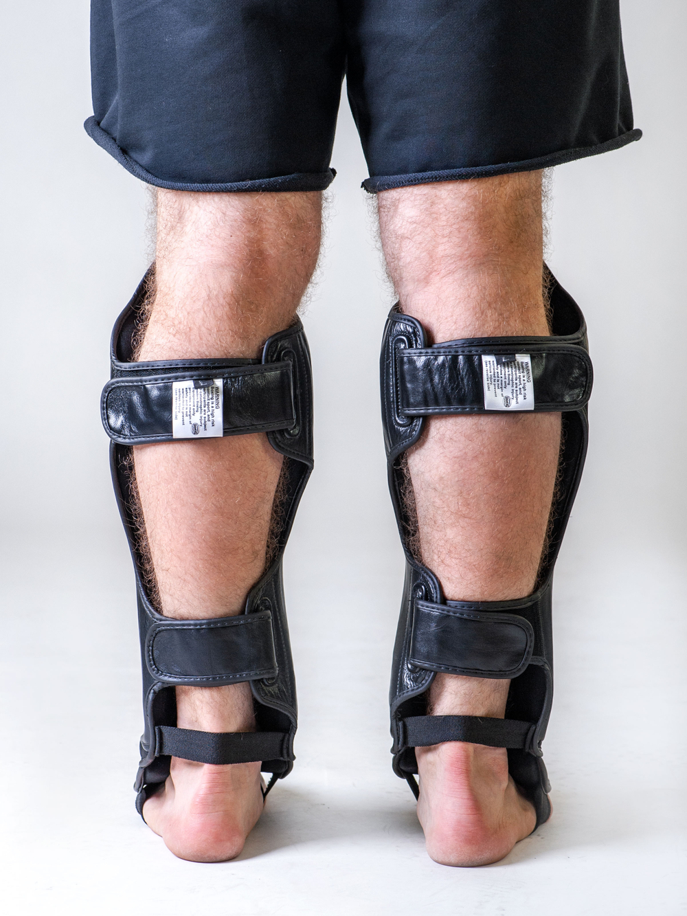 Защита голени LEADERS BK (черный)