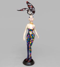 SK-25 Фигурка «Крольчиха Кабаре»