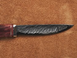 Якутский нож "Амга", сталь Х12МФ, рукоять гранатовая стабилизированная карельская береза / рисунок