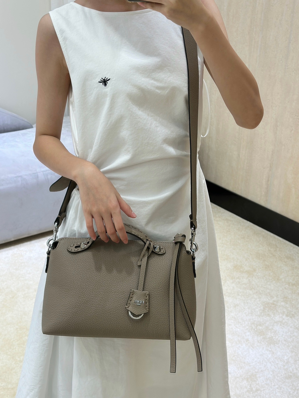 Fendi By The Way Selleria Medium 29 cm