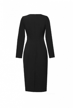 Платье футляр чёрное с фигурным вырезом горловины 18-01-19FW