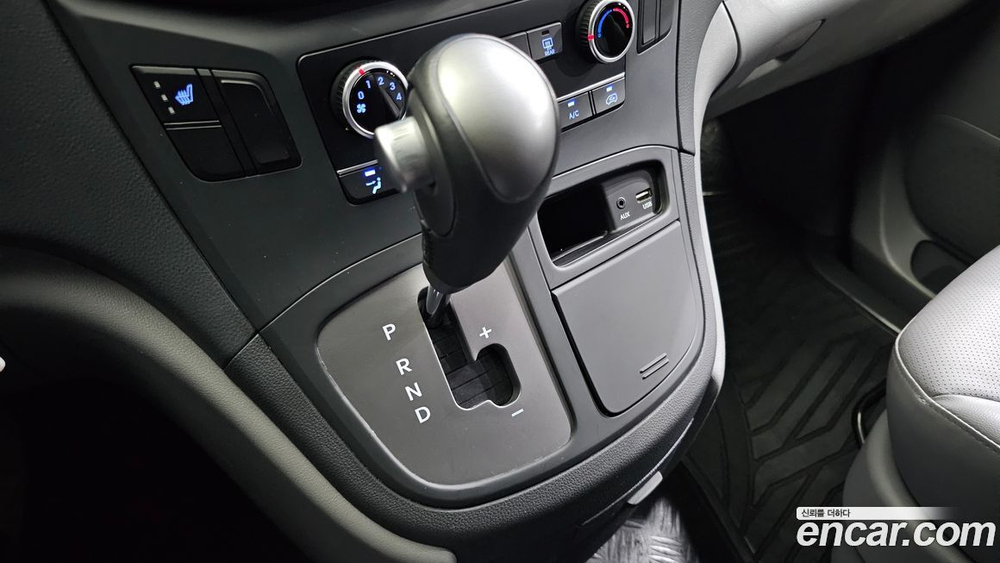 Hyundai The New Grand Starex Van 5인승 (12.2020)