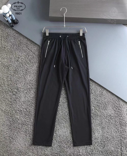 Спортивные штаны Prada