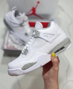 Кроссовки Nike Air Jordan 4