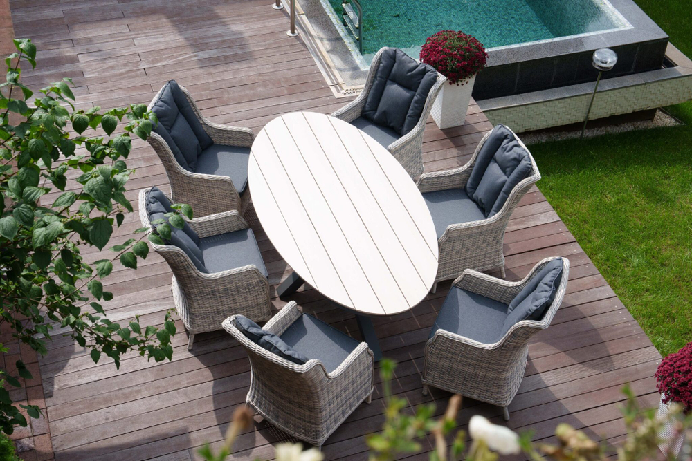 Комплекты садовой мебели из искусственного ротанга : обеденный стол ЛУГАНО ( 2.2Х 1.14 м) + 6 кресел БЕРГАМО(цвет серый)