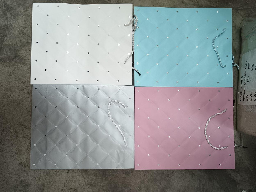 Пакет подарочный "Diamond" 26*32*10см, тиснение серебром,ручки-шнурок,4 цв.микс