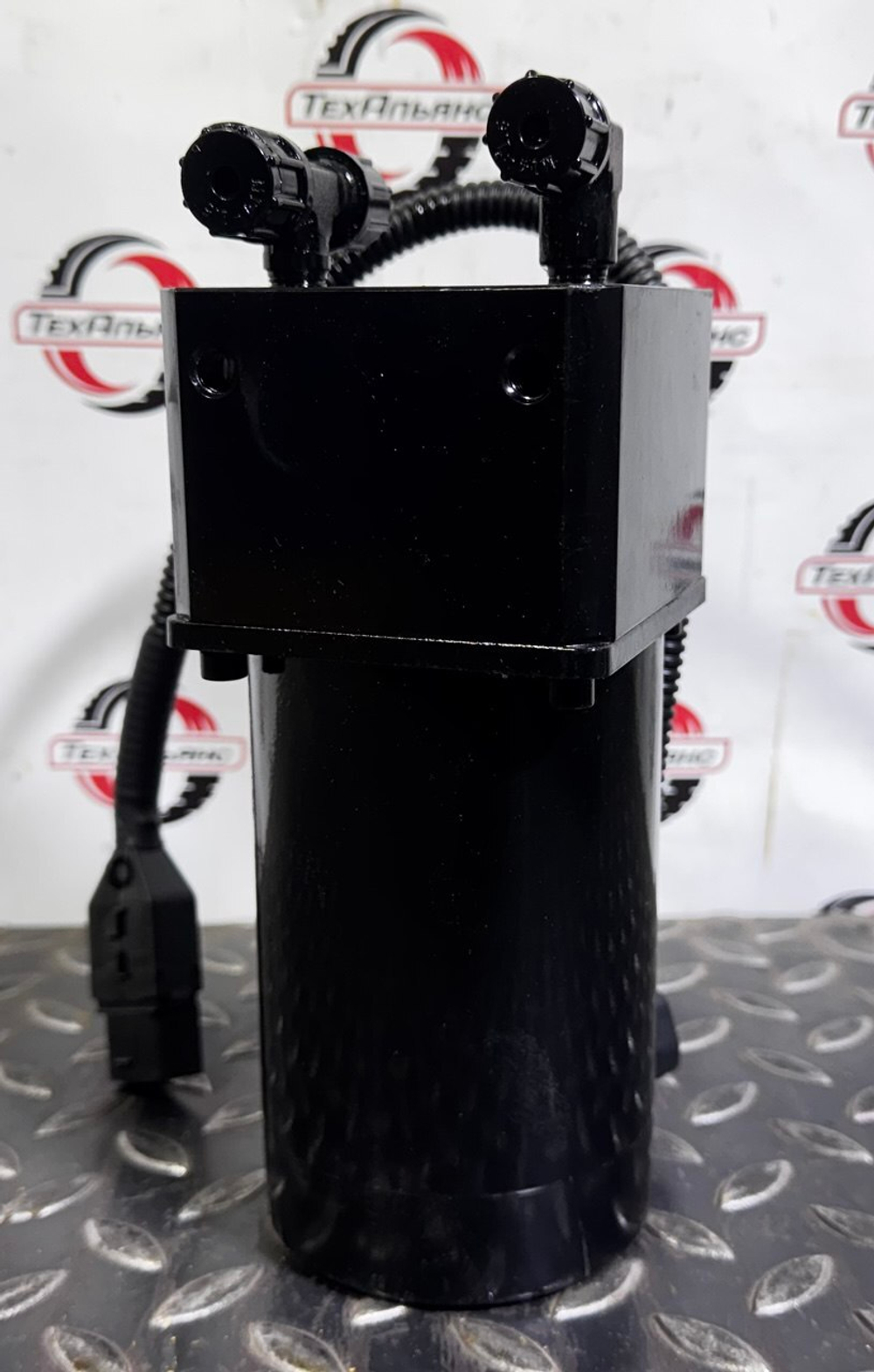 Насос подъема кабины 11198021