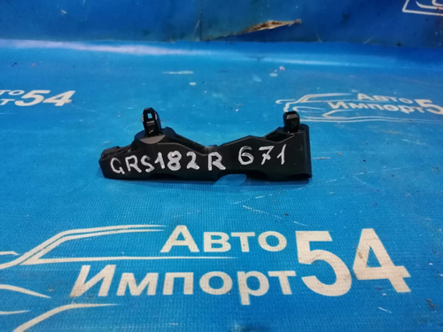 Крепление бампера переднее правое TOYOTA CROWN 2005