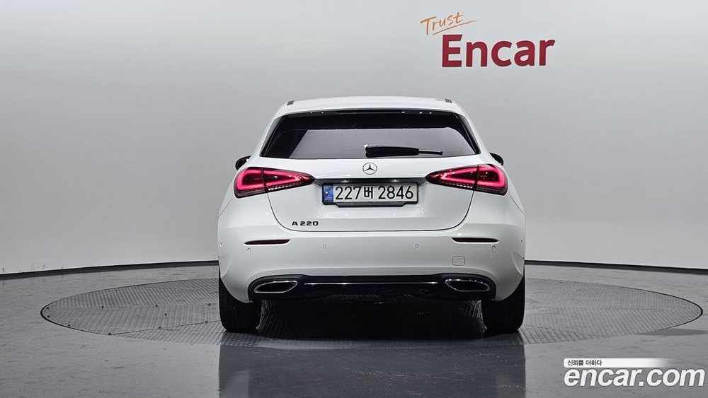 Mercedes-Benz A-Class W177 A220 Hatchback (05.2021)