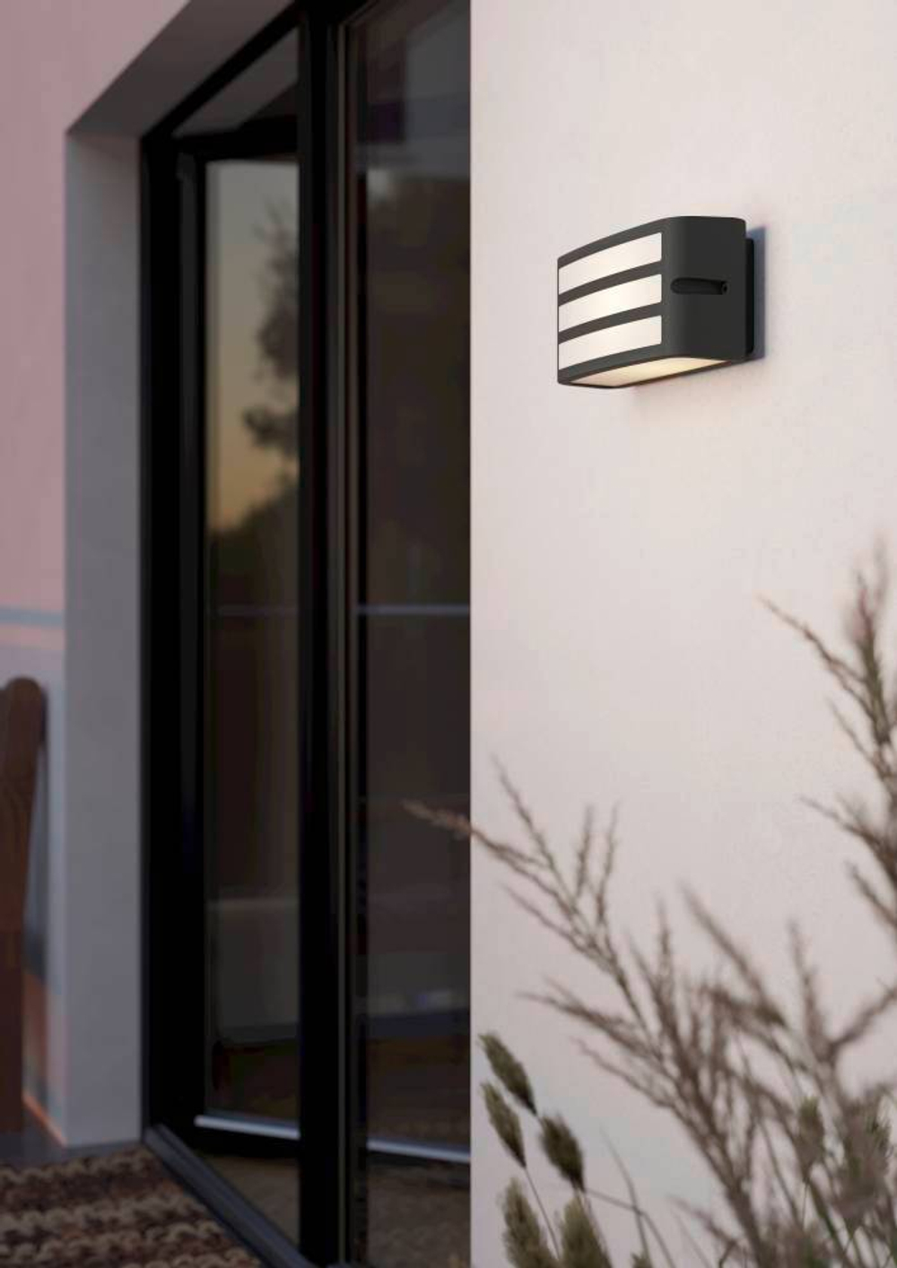 Уличный настенный светильник Eglo CAMARDA 900811