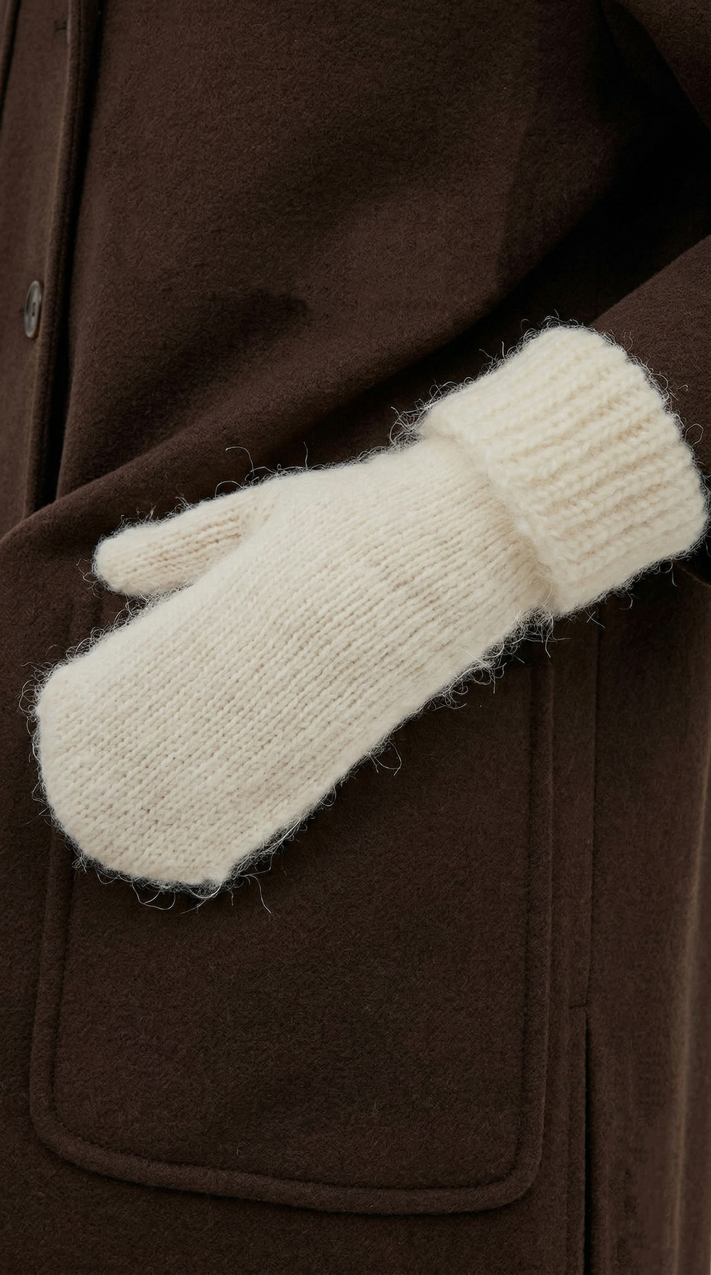 Варежки В203-02 экрю