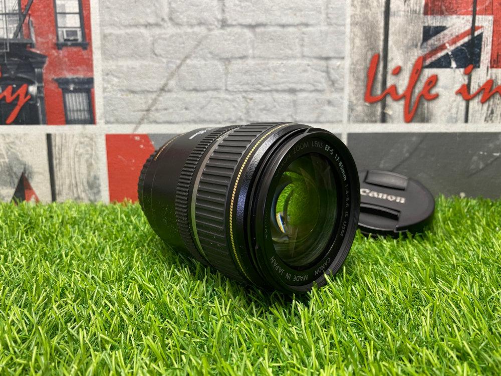 Canon EF-S 17-85mm 4-5.6 IS USM