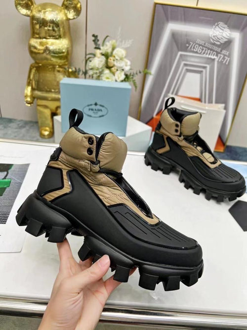 Кроссовки Prada