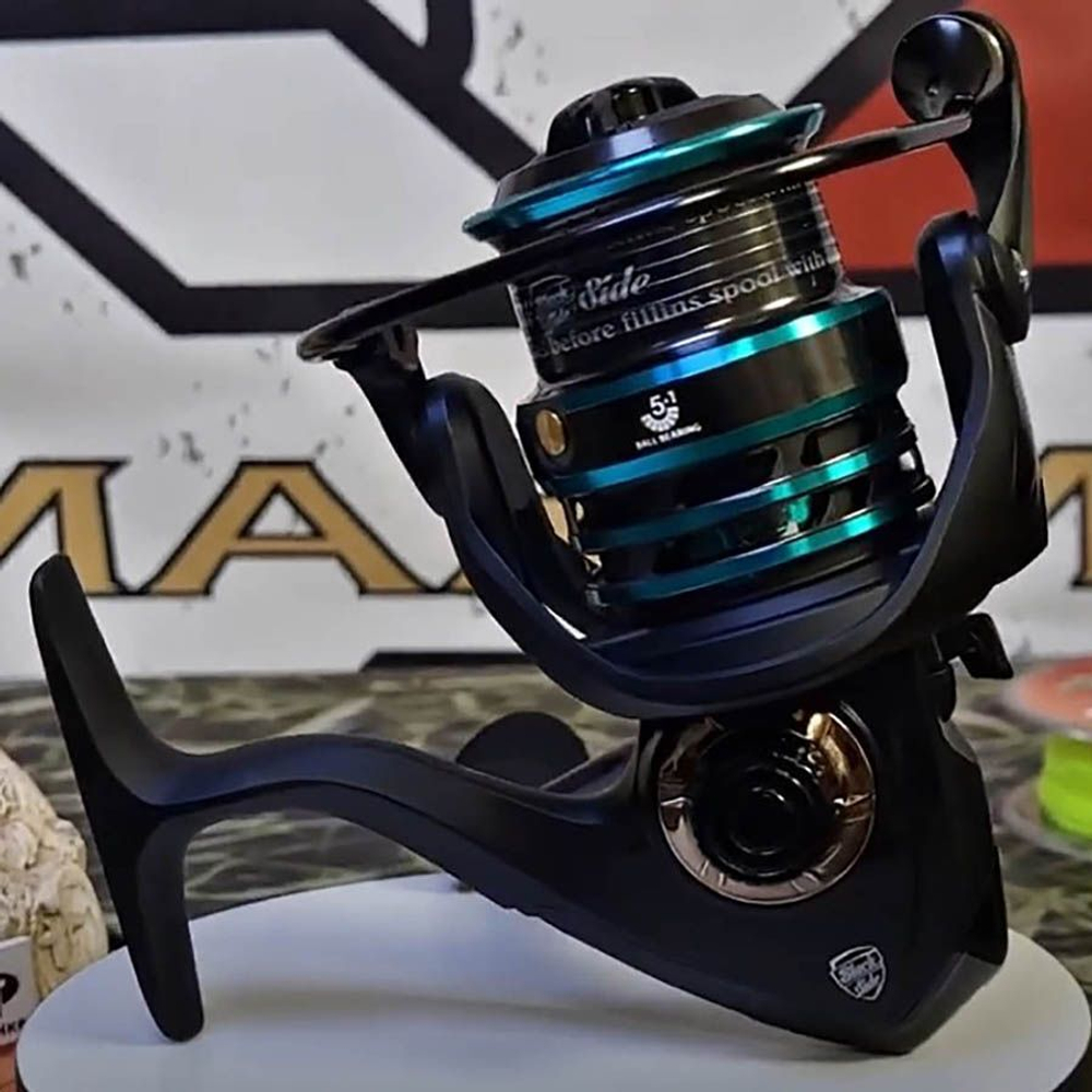 Катушка для рыбалки безынерционная Black Side Cadet FD (5+1 подш.)