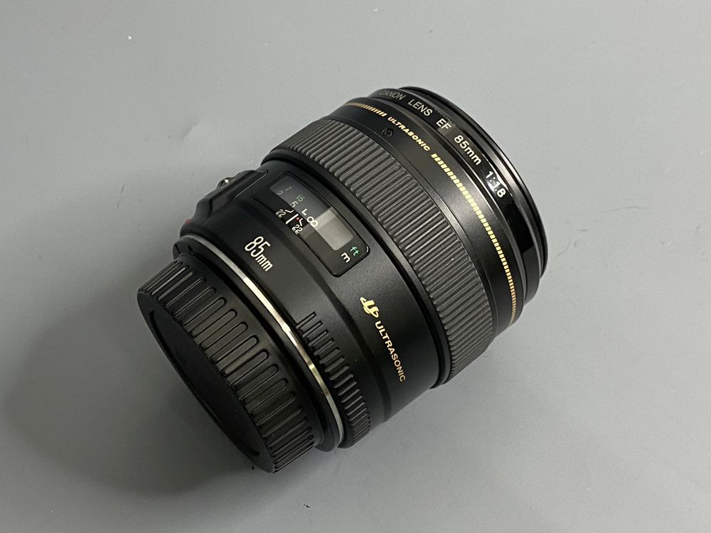 Canon EF 85mm 1.8 USM