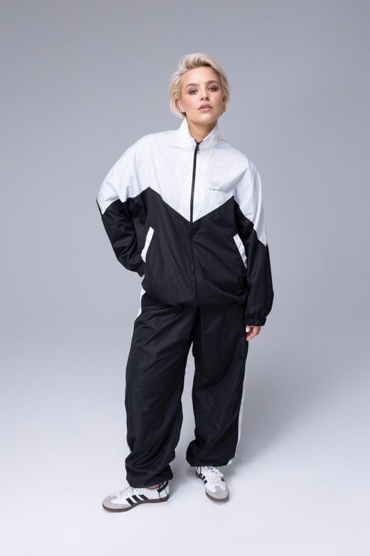 Брюки спортивные с лампасами, черный