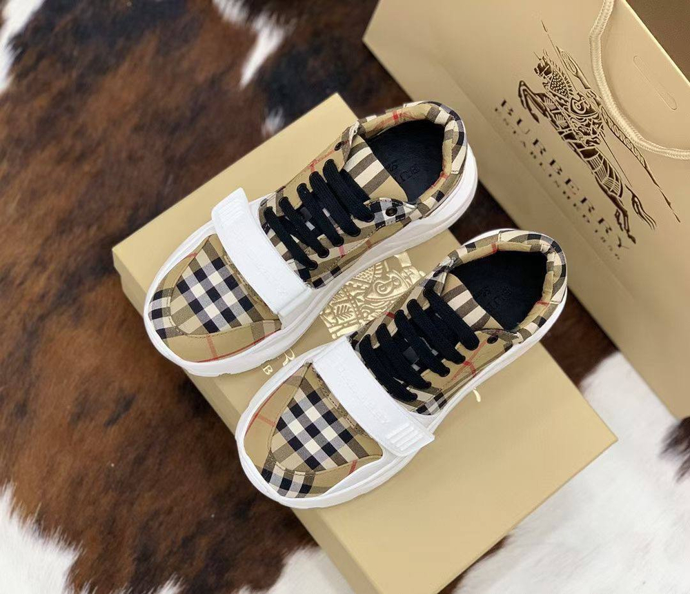 Кроссовки Burberry