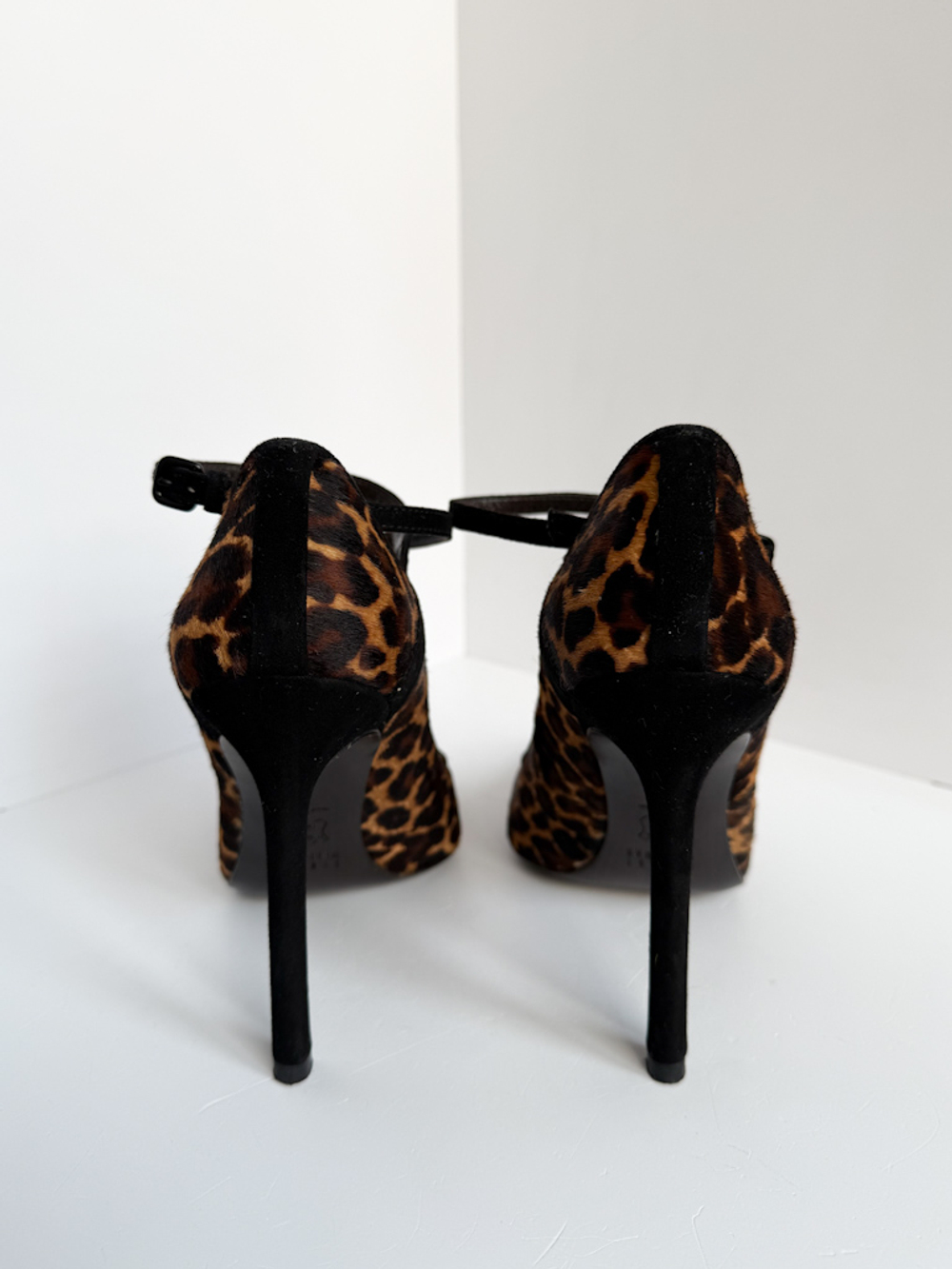 Туфли Stuart Weitzman, 36