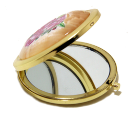 Зеркало с кнопкой с накладкой из селенита 70-75-20 мм вес 95 гр.