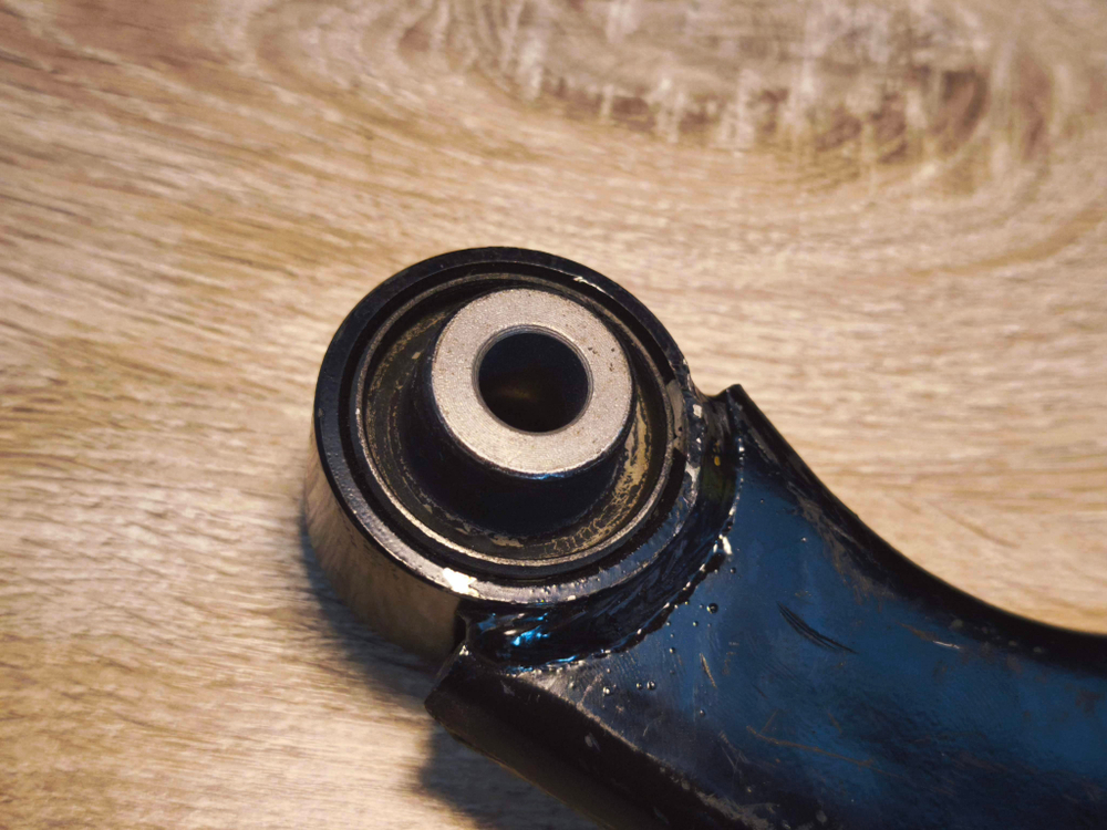 Задний поперечный верхний рычаг подвески Chery 202000062AA