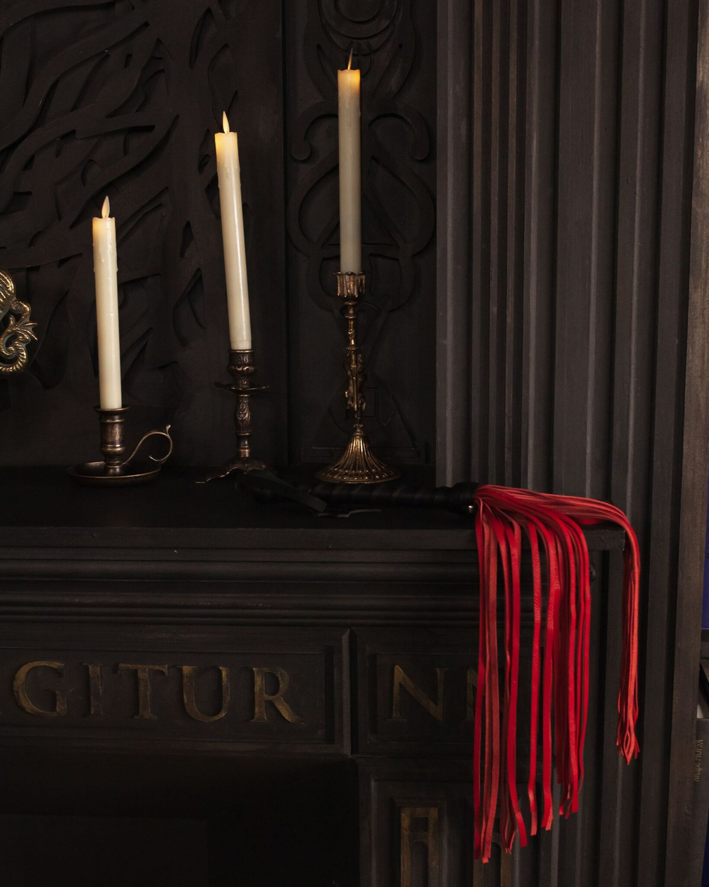 Черно-красная плеть Scandal из натуральной кожи - 60 см. (Цвет: черный)