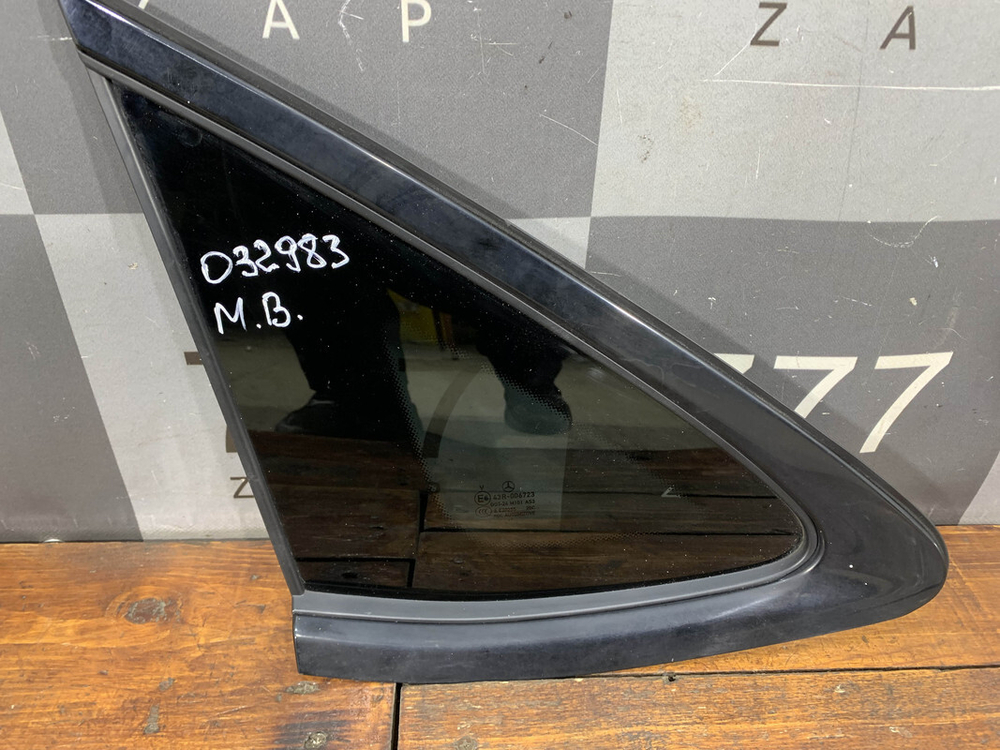 Стекло заднее левое глухое Mercedes GLC (C253) 16-нв Б/У Оригинал A2536707100