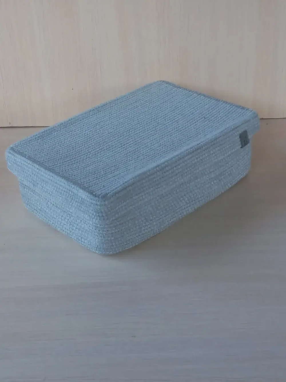 Корзина плетеная с крышкой