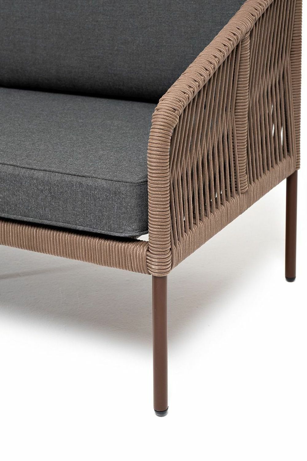 "Канны" лаунж-зона 4-местная из роупа со столом "Верона" (серый гранит), каркас алюминиевый коричневый, роуп коричневый