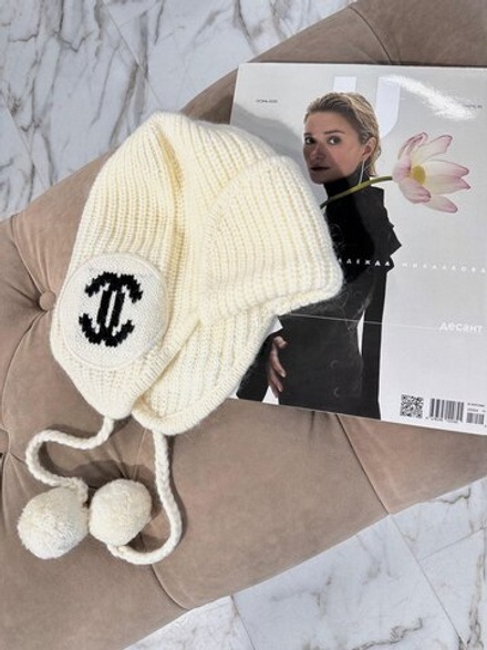 Шапка CHANEL