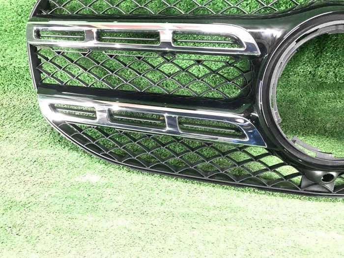 Решетка радиатора Mercedes GLS x167 (2019-2023)