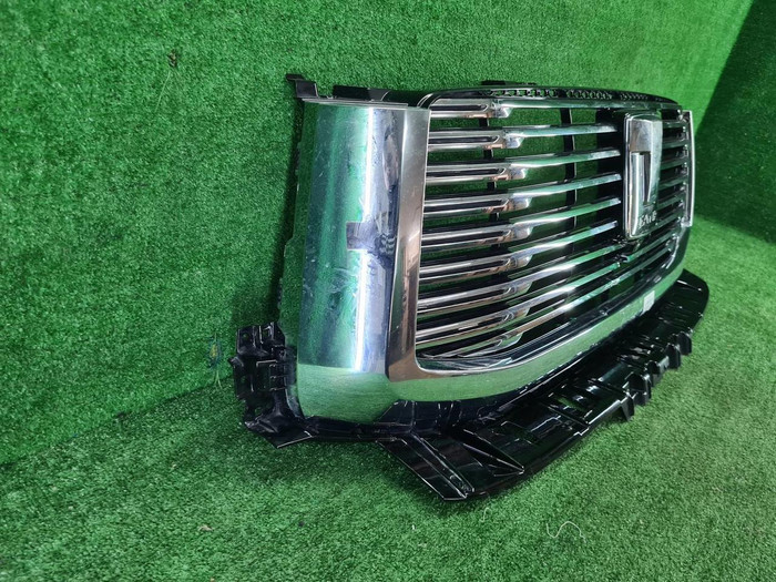 Решетка радиатора Tank 500 (2021-н.в.)
