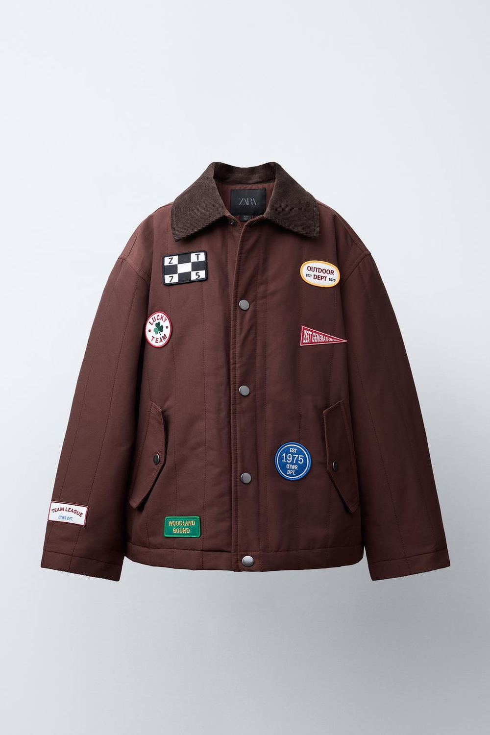 ZARA СТЕГАНАЯ КУРТКА С НАШИВКАМИ, КОРИЧНЕВЫЙ