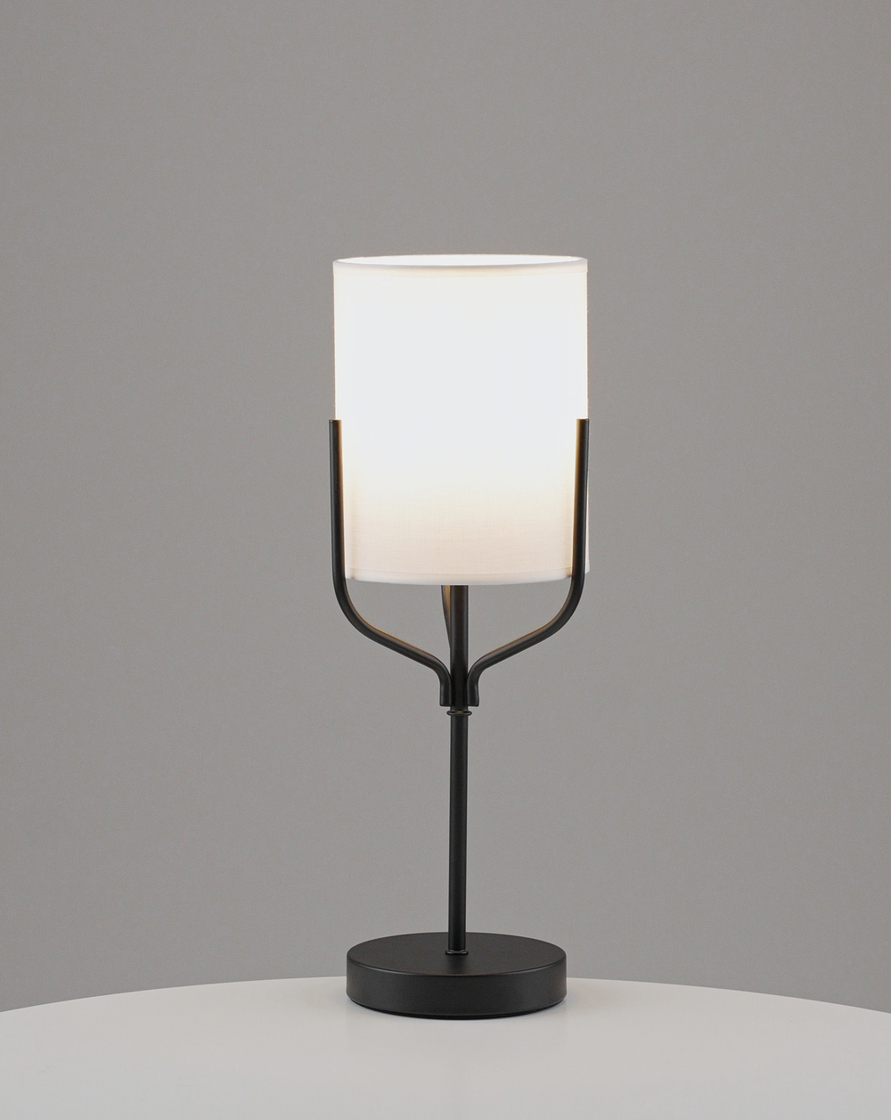 Лампа настольная Moderli V11851-1T Inari