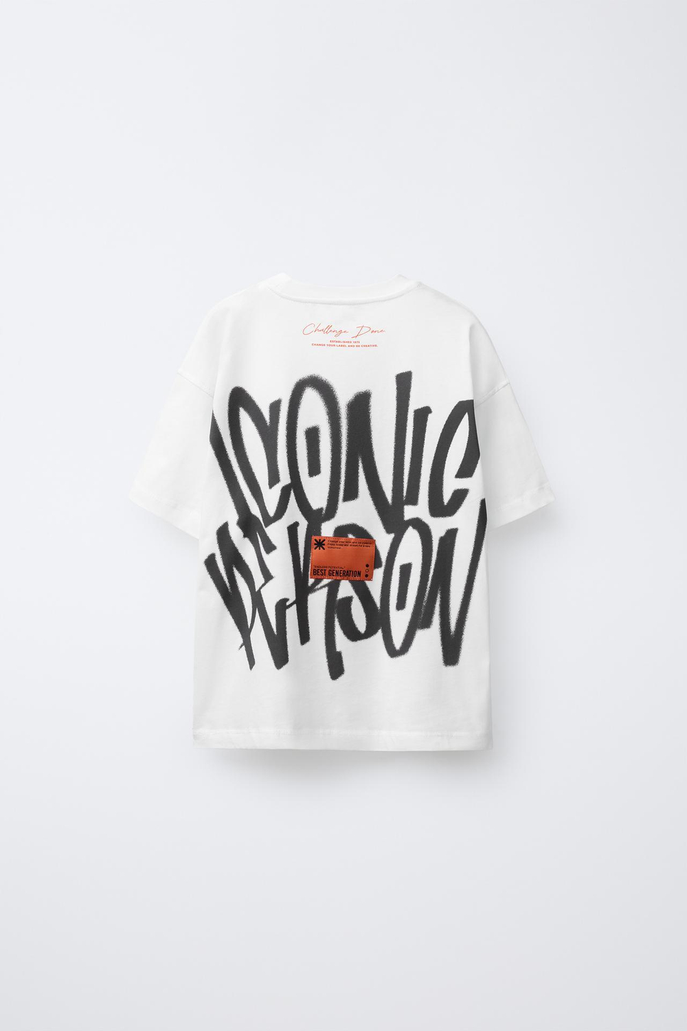 ZARA ФУТБОЛКА С ПРИНТОМ «ГРАФФИТИ», БЕЛЫЙ