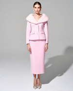 Приталенный жакет "Принцесса Монако" из итальянского крепа с меховой отделкой