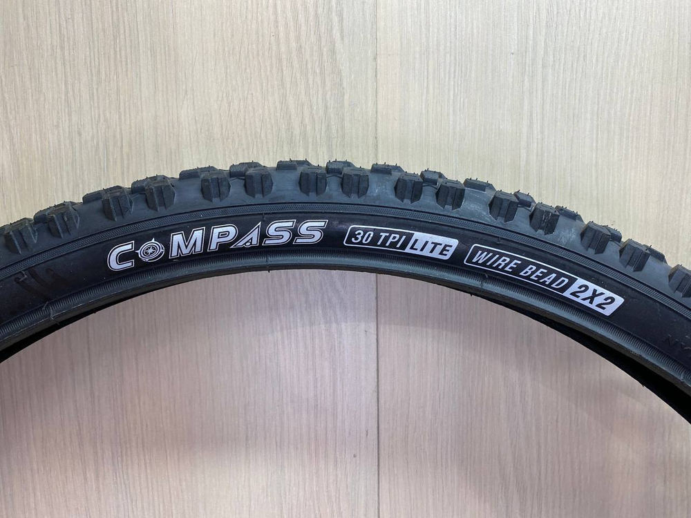 Покрышка для велосипеда Compass 27.5x2.30