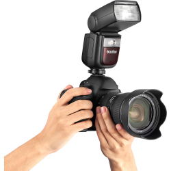 Вспышка накамерная Godox Ving V860IIIN TTL для Nikon