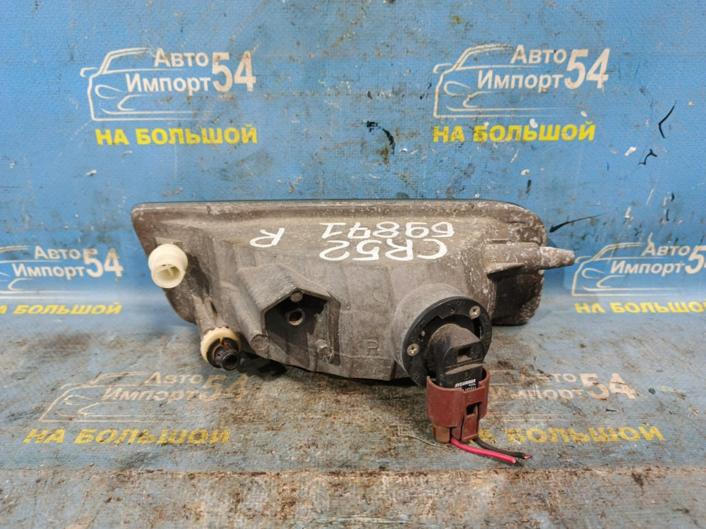 Туманка правая TOYOTA TOWNACE NOAH 1998-2004