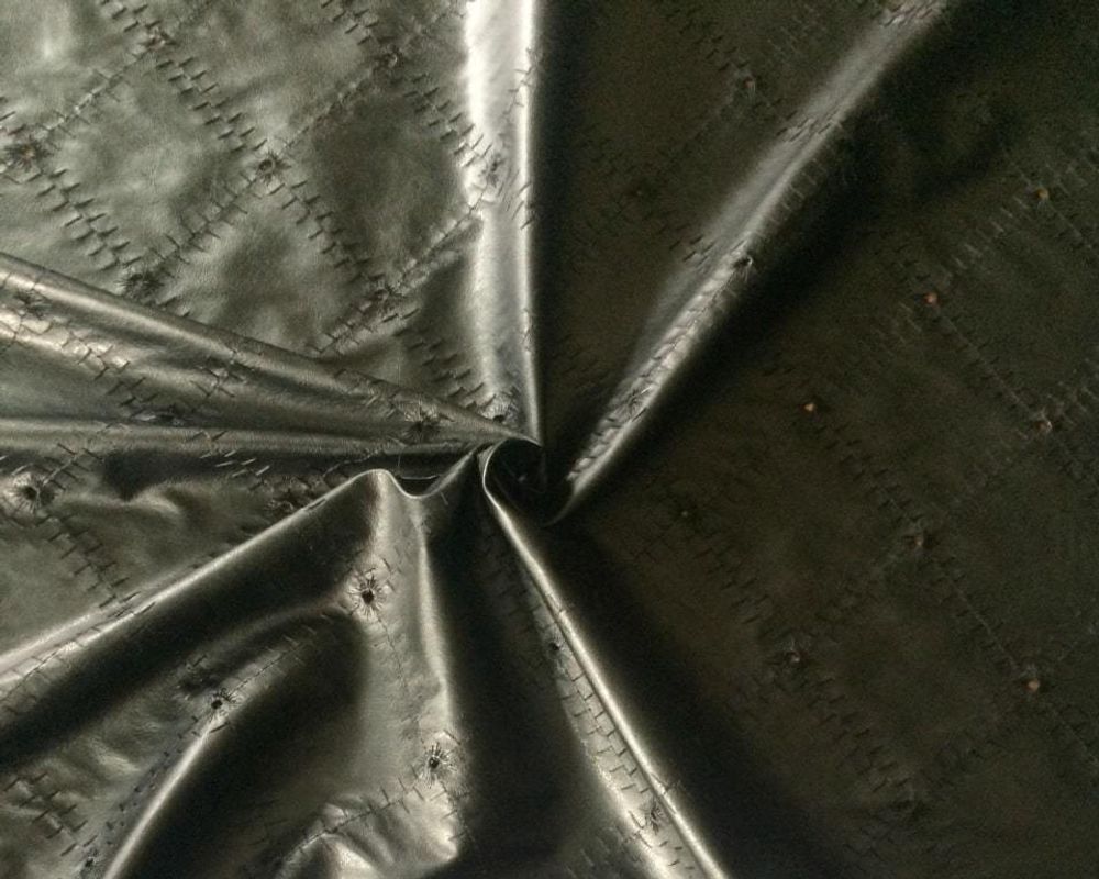 Искусственная кожа черный ромб