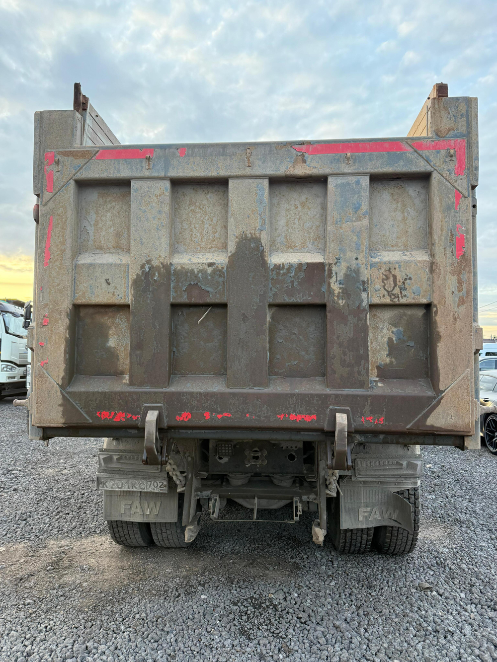 FAW J6 8x4 Самосвал СА3310Р66K24T4E5 (Дизельный, 11,1 л, 420 л.с., МТ)