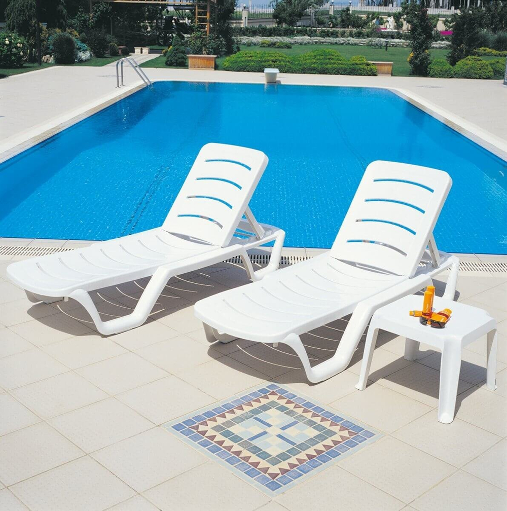 Шезлонг-лежак пластиковый Siesta Garden Bahama, белый