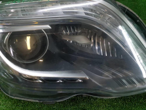 Битая Фара правая Mercedes GLK X204 (2012-2015) ксенон