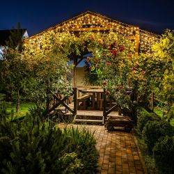 ULD-B6007-200-STK WARM WHITE IP44 Бахрома светодиодная со статическим свечением. 6м. Соединяемая. 200 светодиодов. Теплый белый свет. Провод прозрачный. ТМ Uniel