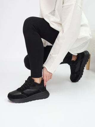 Кроссовки женские зимние