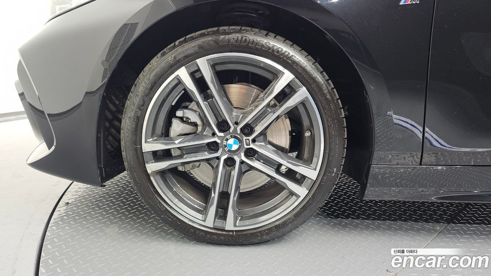 BMW 1 Series (F40) 120i M Sports (10.2023)