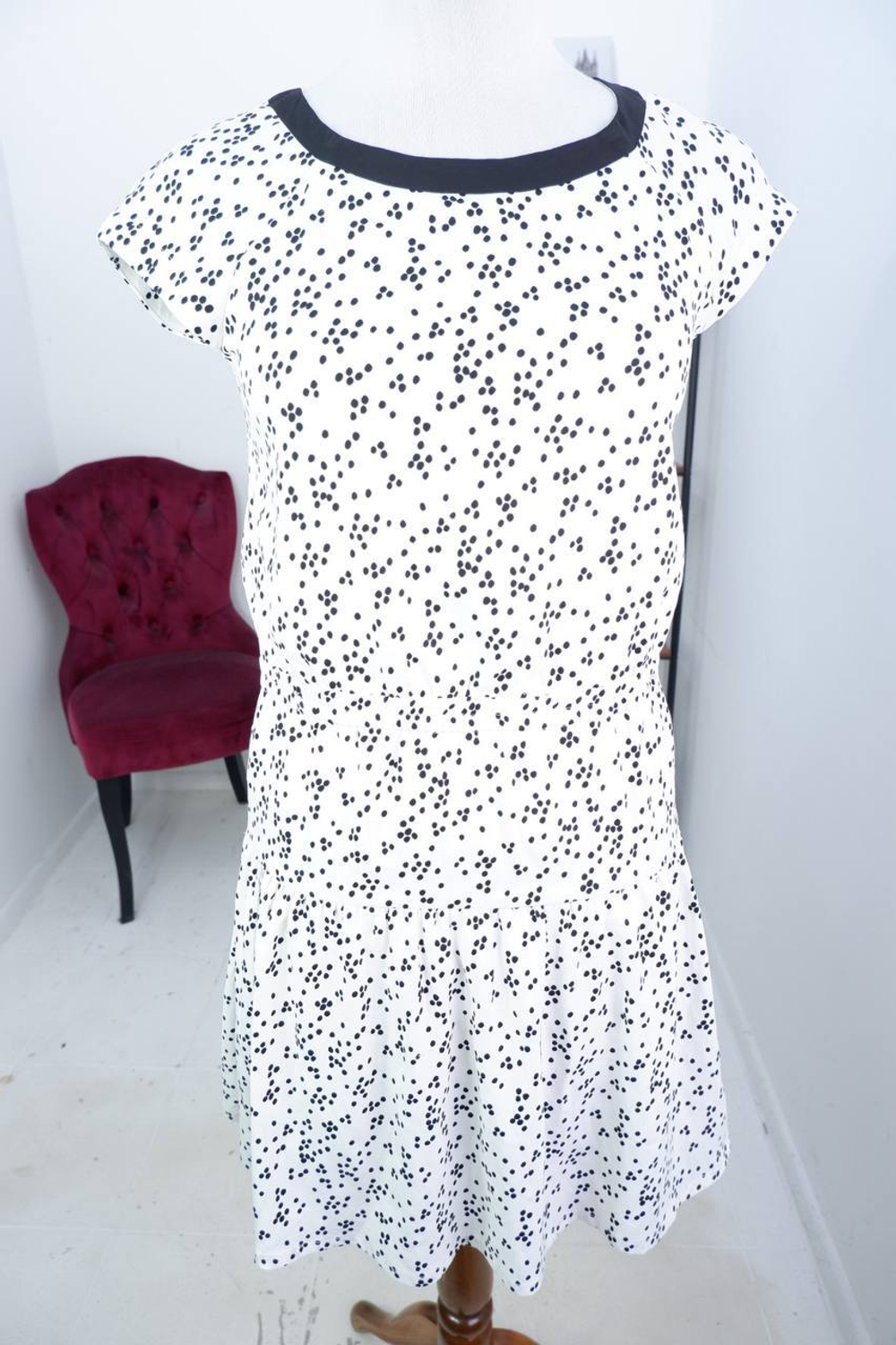 Платье H&M в мелкий горошек, визуально на 42/44 размер