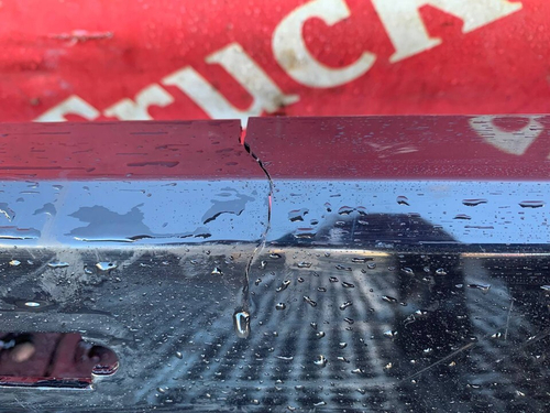 Козырек (дефект) солнцезащитный 2024г