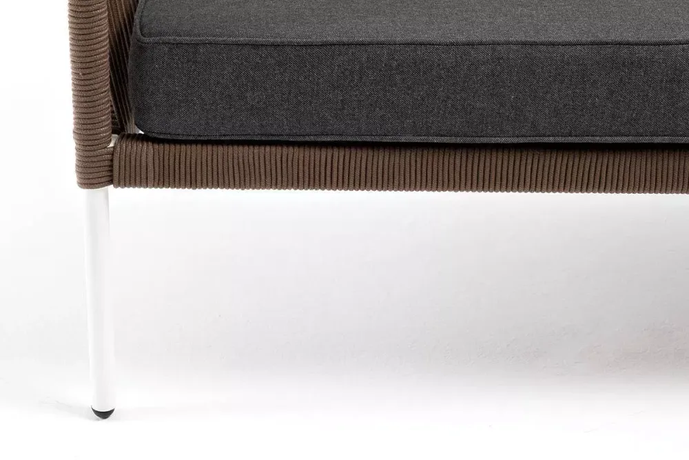 "Канны" диван 2-местный плетеный из роупа, каркас алюминий белый, роуп коричневый круглый, ткань серая