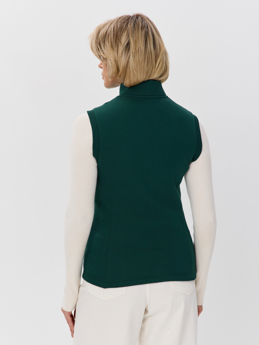 Жилет с начесом на молнии