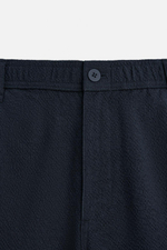 Шорты regular fit из рельефной ткани